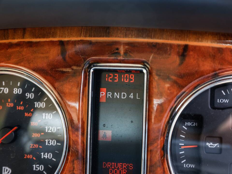 Bild 32/50 von Rolls-Royce Silver Seraph (2000)