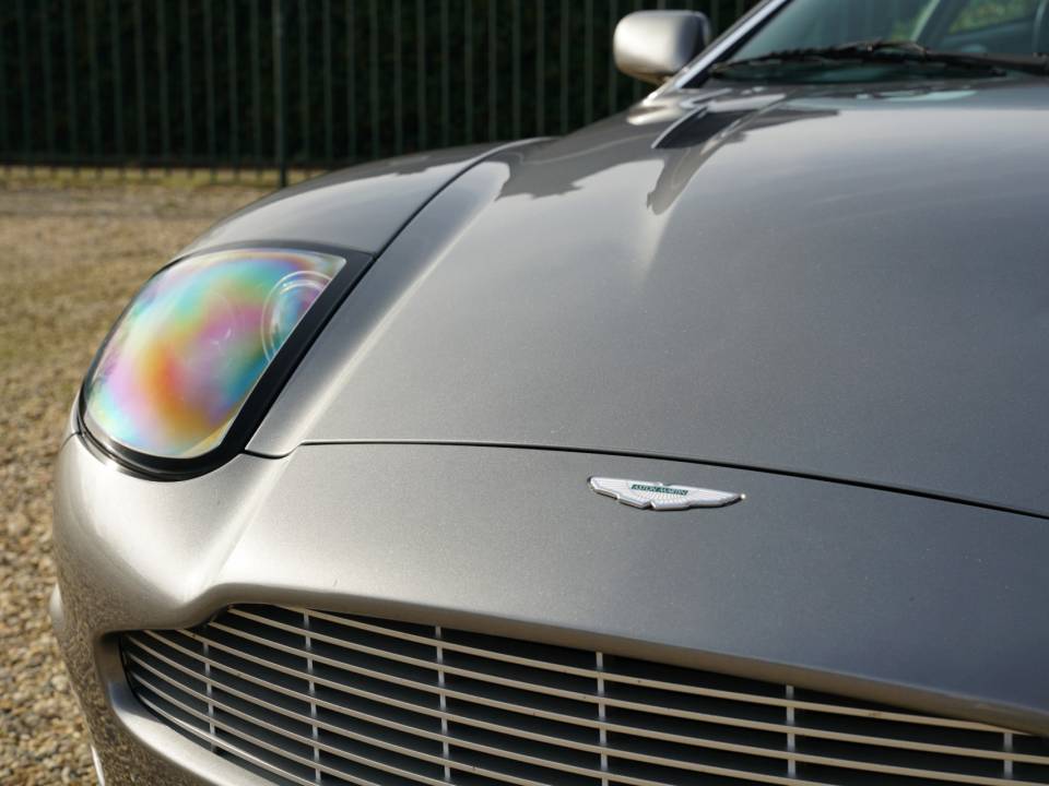 Imagen 42/50 de Aston Martin V12 Vanquish (2003)