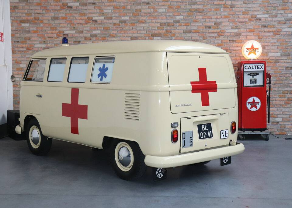 Immagine 7/8 di Volkswagen T1 panel van (1965)