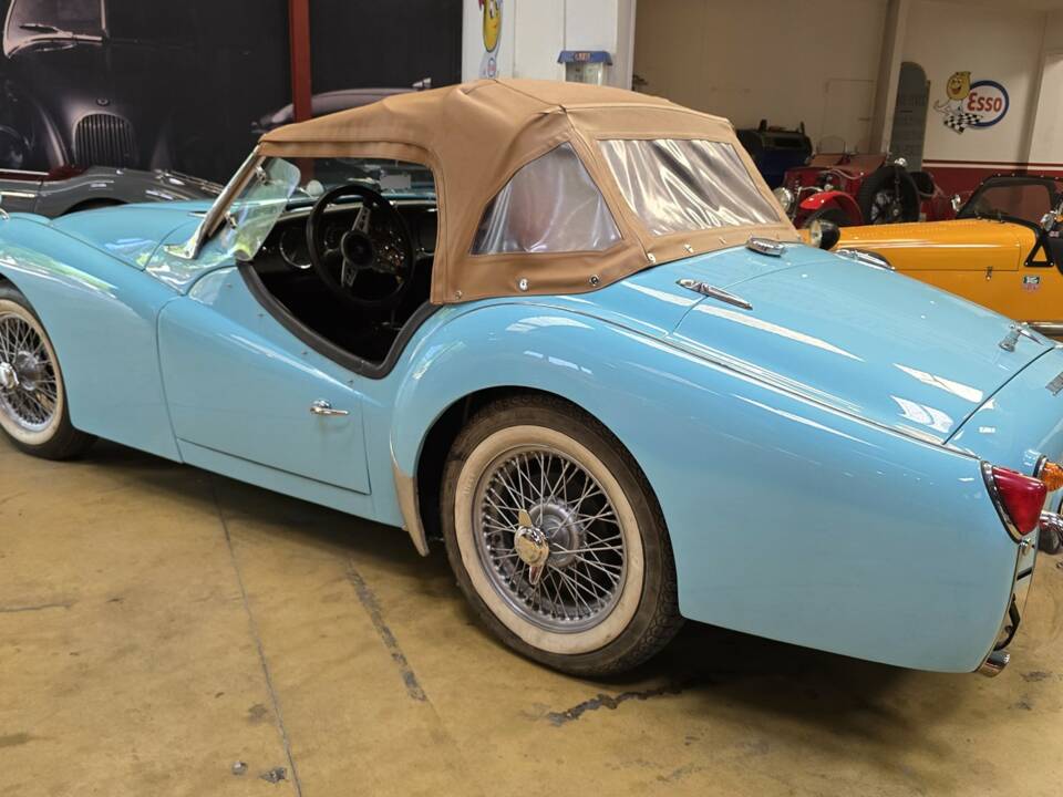 Image 4/50 of Triumph TR 3A (1959)