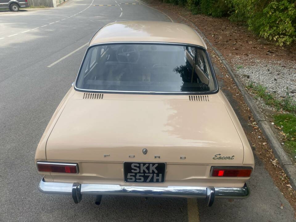Afbeelding 11/98 van Ford Escort 940 DeLuxe (1970)