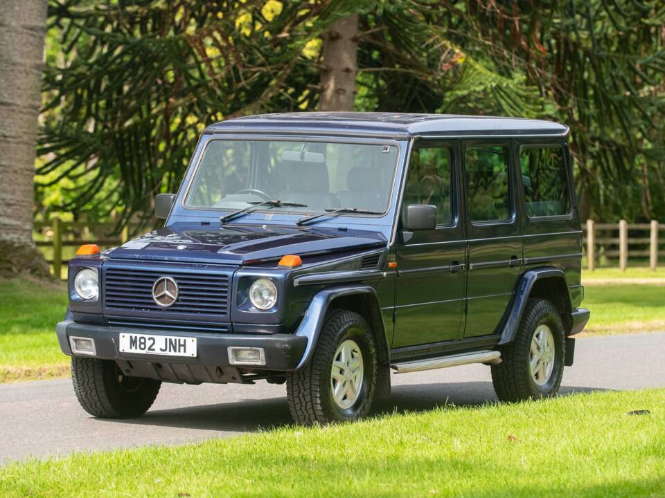 Bild 14/50 von Mercedes-Benz 300 GE (lang) (1995)