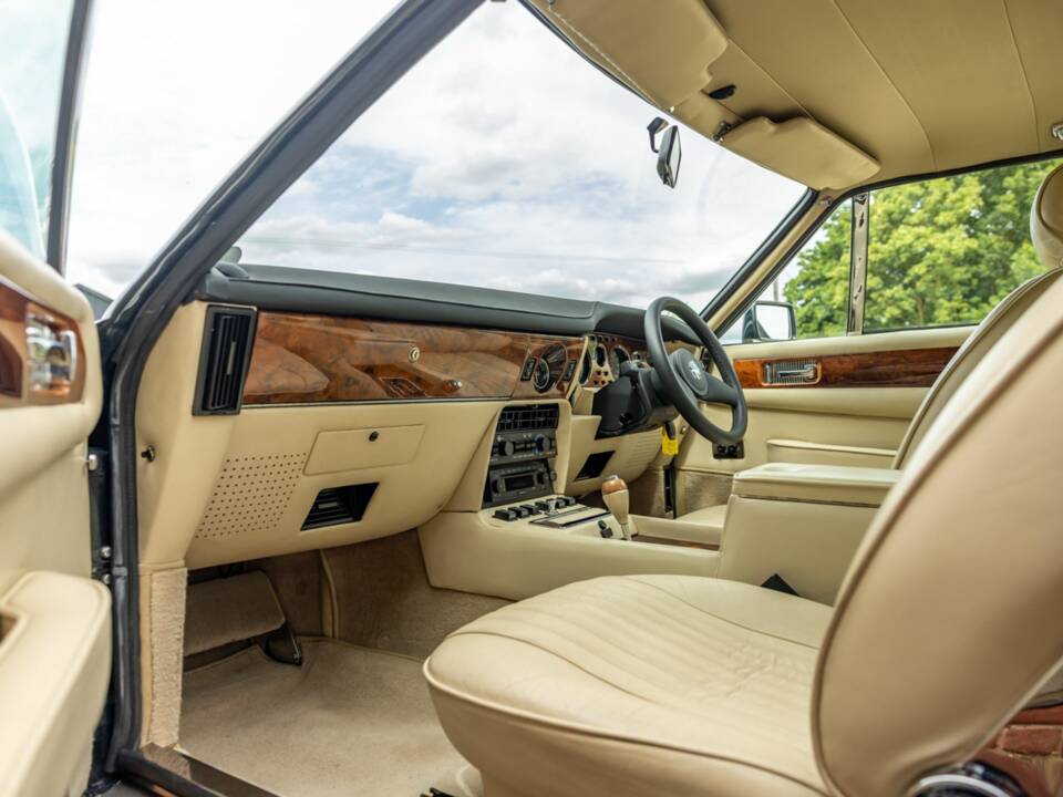 Bild 27/50 von Aston Martin V8 EFi (1987)