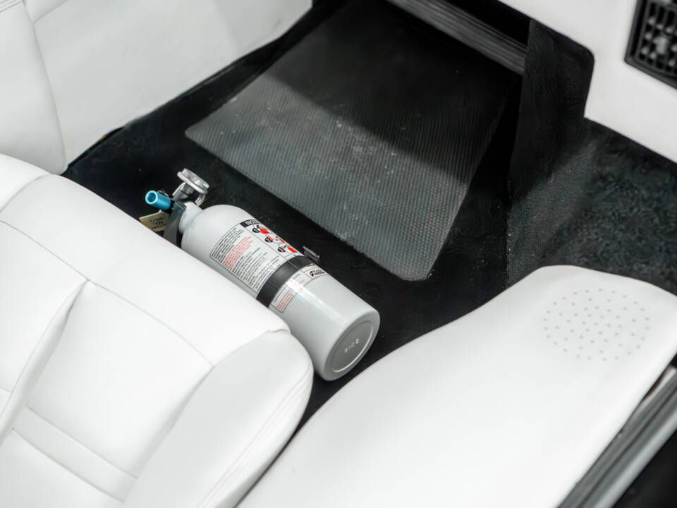 Image 31/50 of Lamborghini Countach LP 5000 S QV (1988)