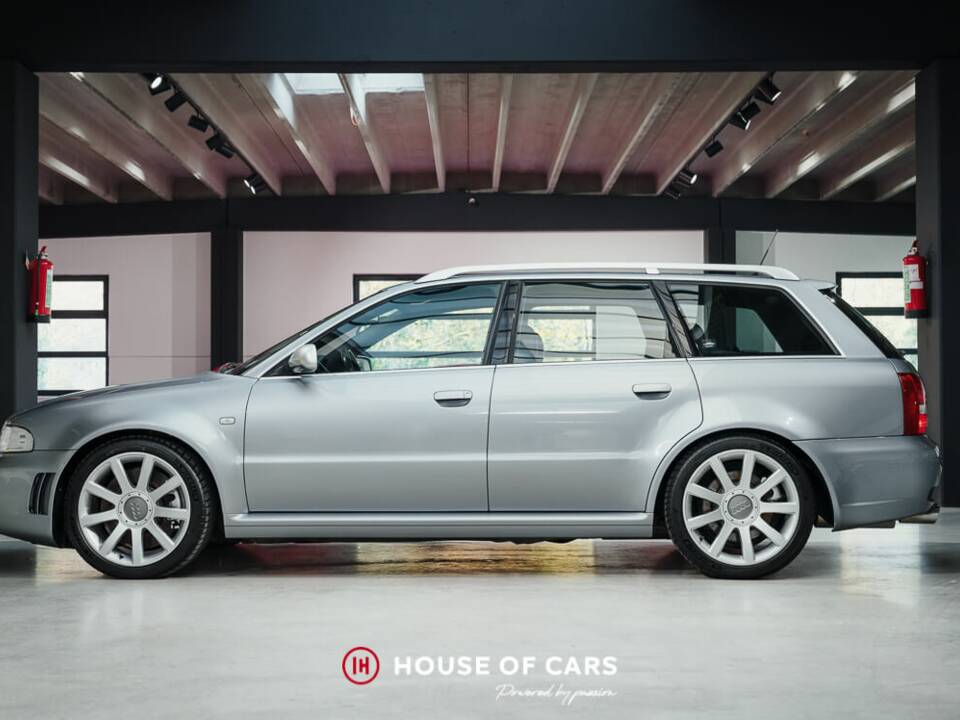 Bild 10/23 von Audi RS4 Avant (2001)
