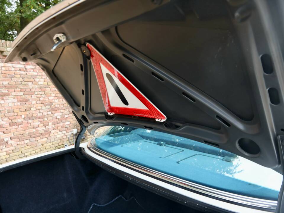 Bild 24/50 von Mercedes-Benz 380 SEL (1983)