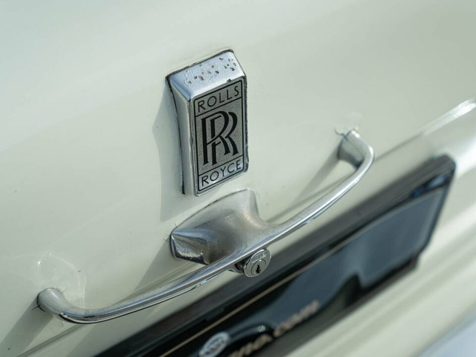 Image 28/50 of Rolls-Royce Silver Shadow I (1976)
