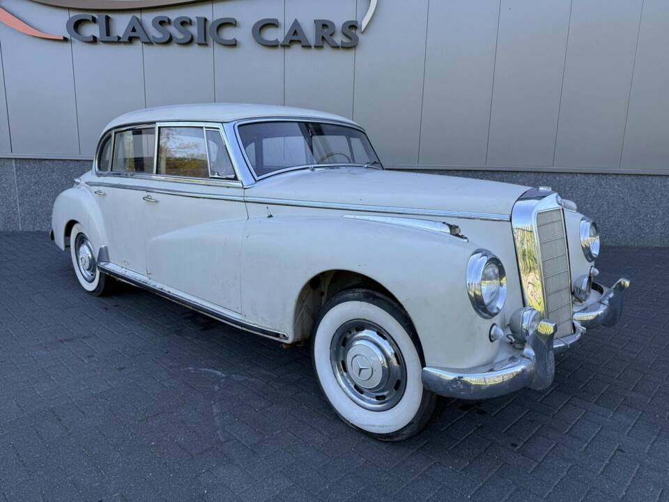 Afbeelding 10/50 van Mercedes-Benz 300 c (1956)