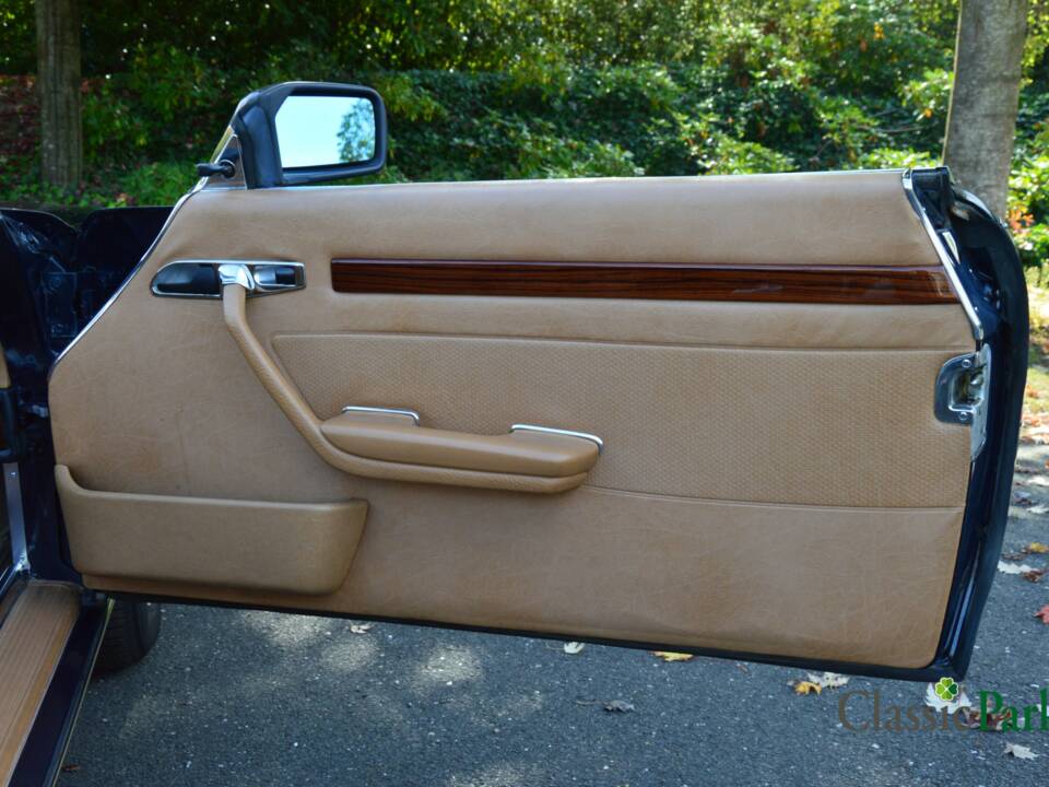 Image 36/50 de Mercedes-Benz 380 SL (1982)