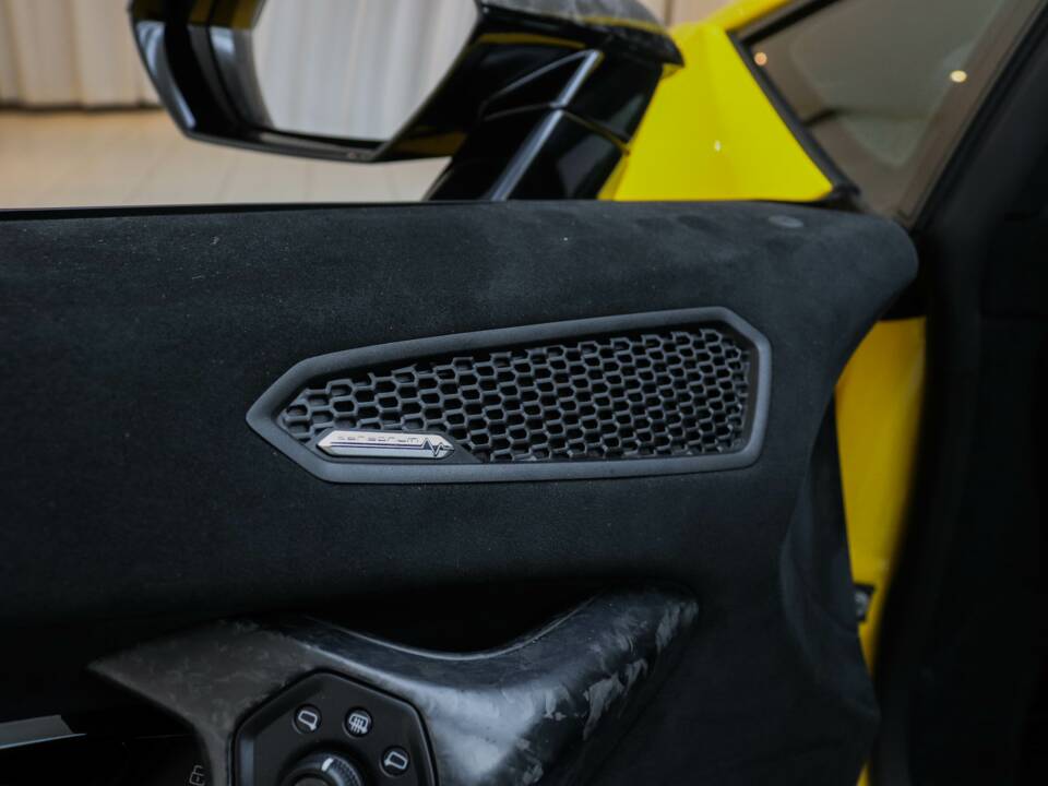 Bild 12/71 von Lamborghini Huracán Performante (2017)