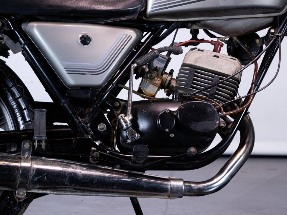 Image 42/50 of Cagiva DUMMY (1982)