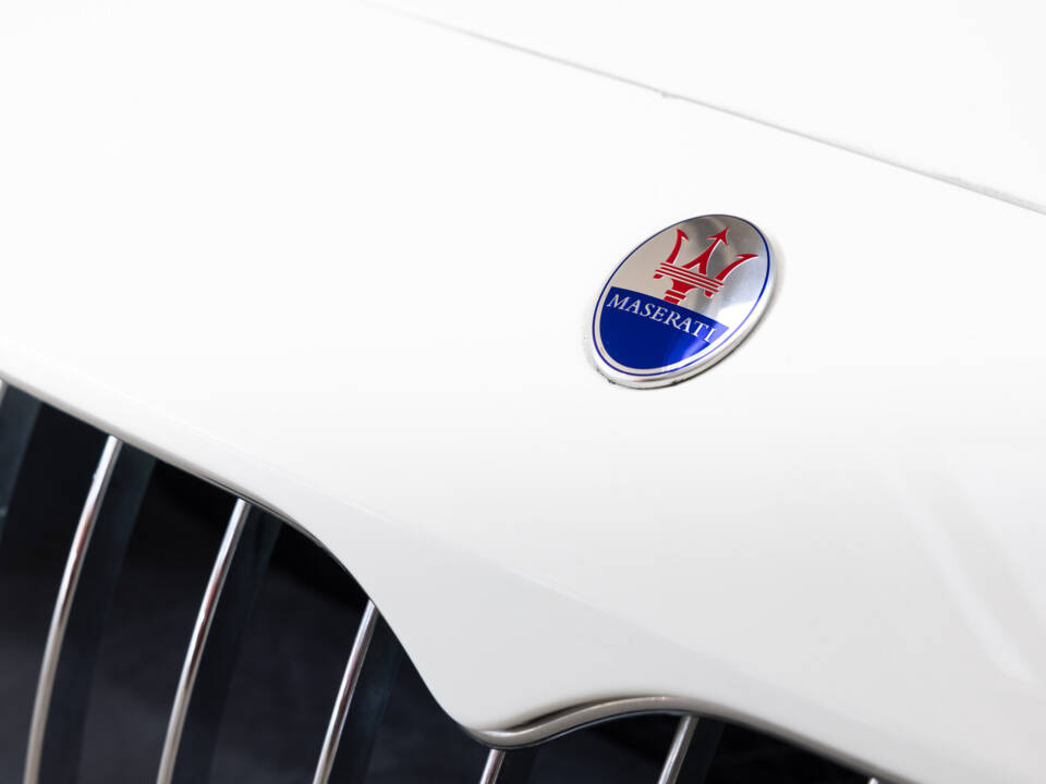 Image 32/39 de Maserati Quattroporte S 4.7 (2009)