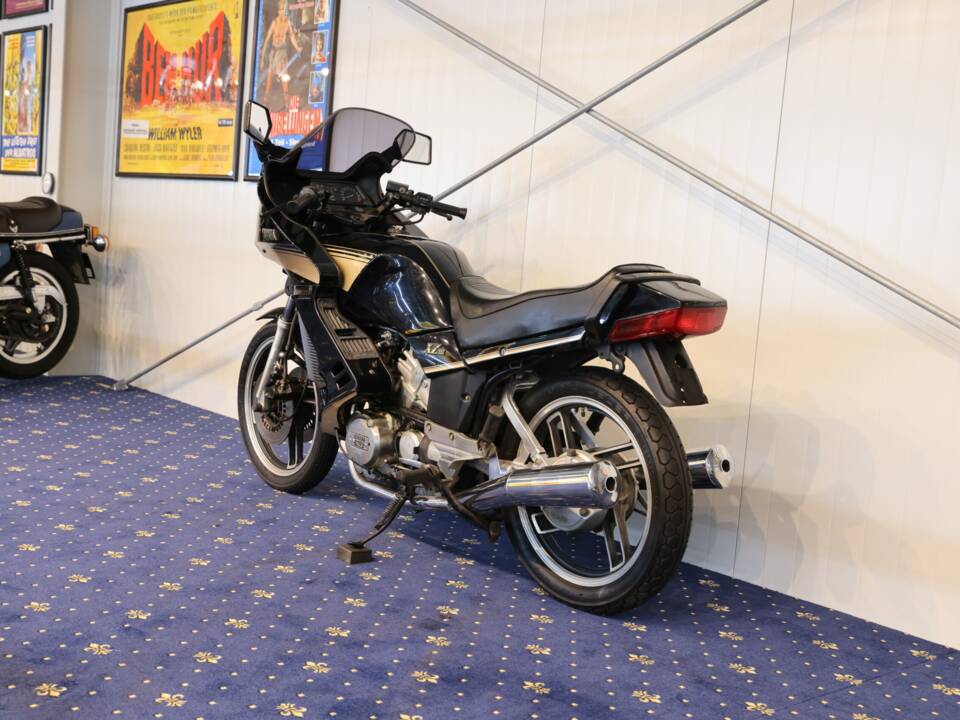 Bild 18/22 von Yamaha XZ 550 (1984)