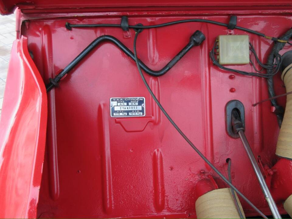 Bild 26/42 von Citroën AK 350 (1978)