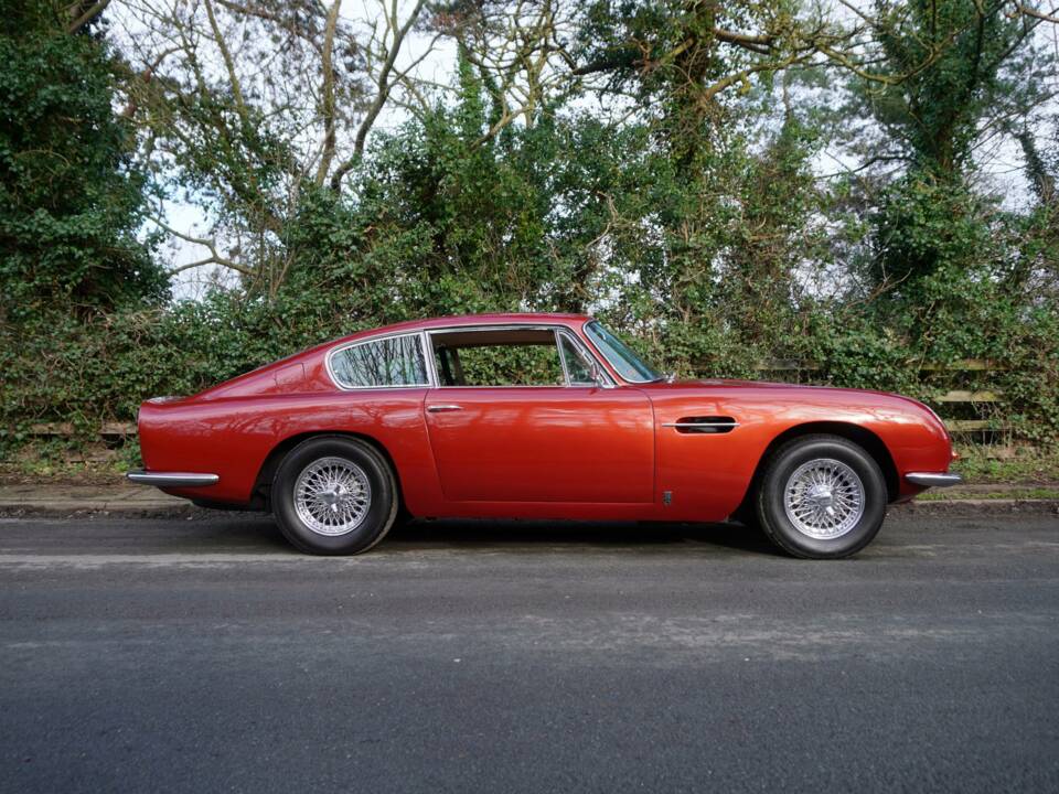 Afbeelding 7/18 van Aston Martin DB 6 Vantage (1969)