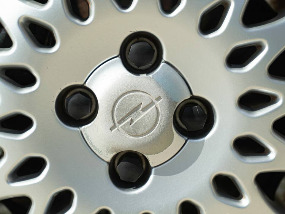 Image 16/50 of Opel Calibra 2,0 4x4 16V (1991)