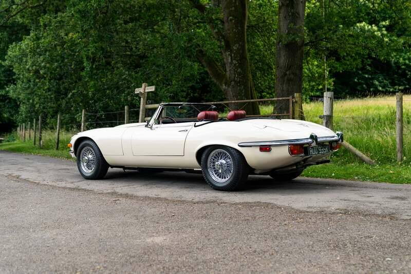 Bild 24/50 von Jaguar E-Type V12 (1971)
