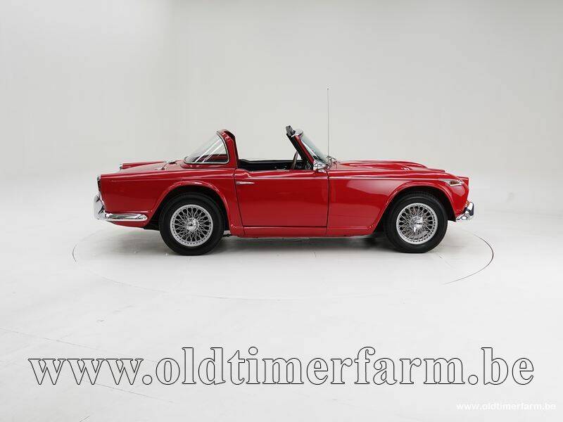 Image 6/15 of Triumph TR 4A (1967)