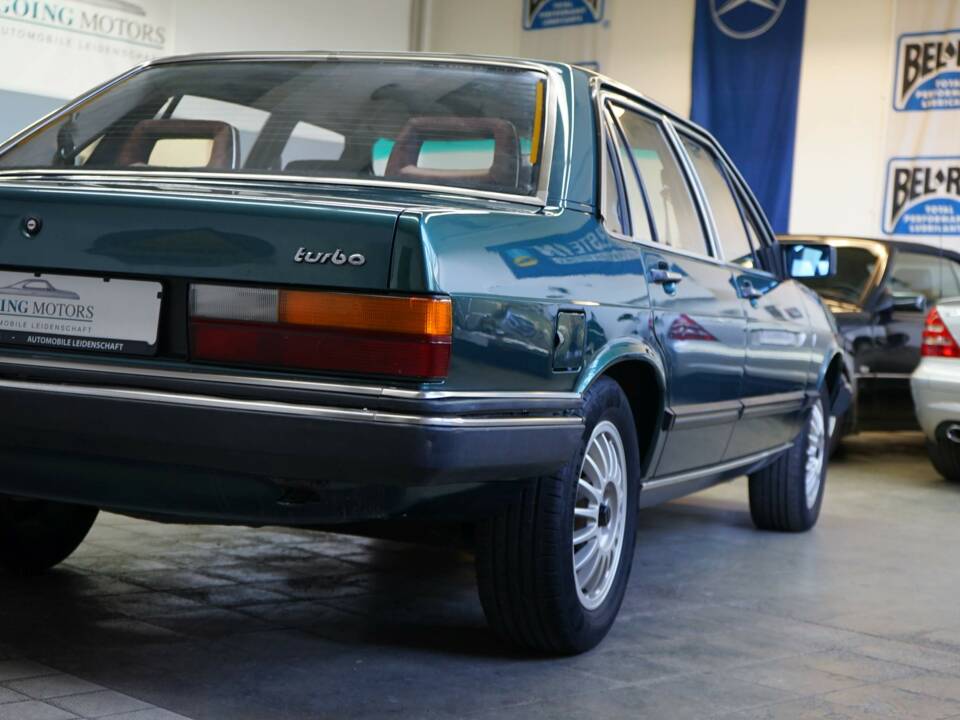 Immagine 15/39 di Audi 200 5T (1982)