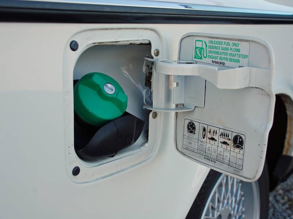 Afbeelding 29/45 van Volvo 245 GL (1991)