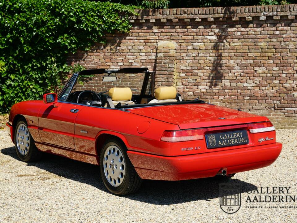 Immagine 2/50 di Alfa Romeo 2.0 Spider (1991)