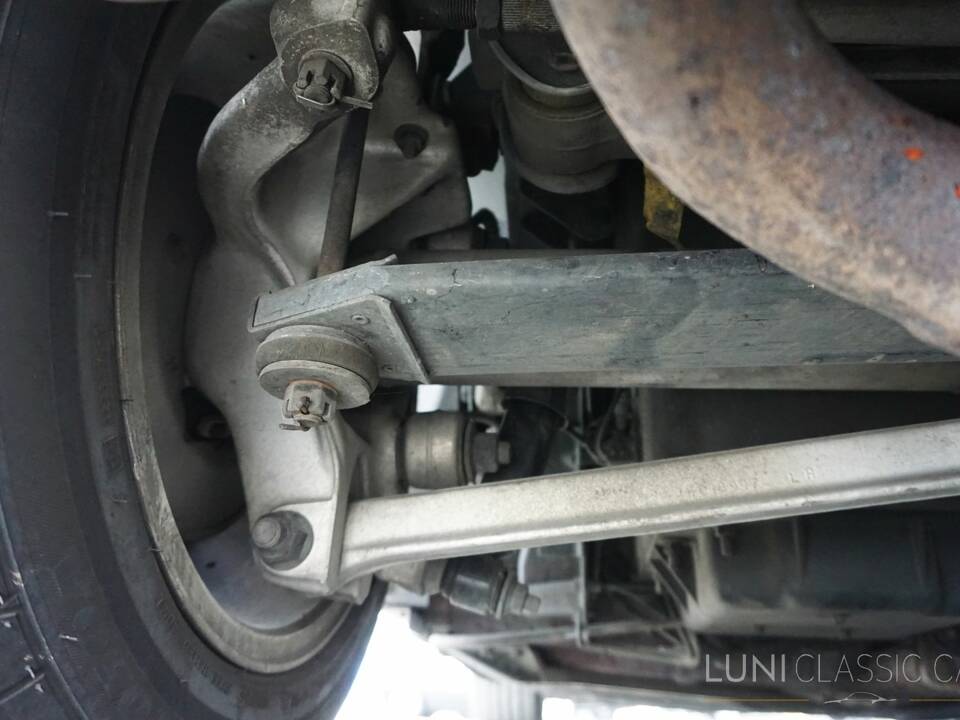 Afbeelding 43/45 van Chevrolet Corvette Convertible (1988)