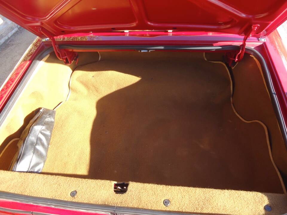 Image 21/28 of Alfa Romeo 1.6 Spider (1991)