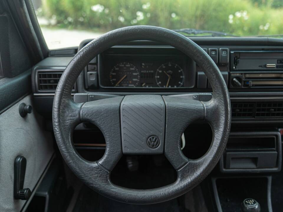 Afbeelding 35/45 van Volkswagen Golf Mk II 1.6 (1983)