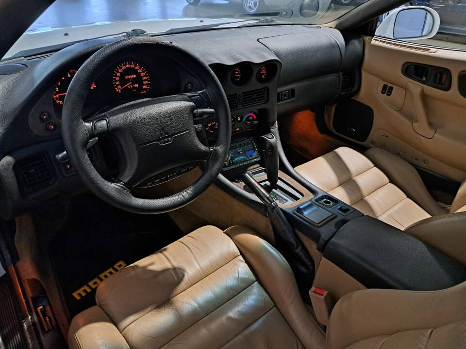 Image 4/5 of Mitsubishi 3000 GT (1996)
