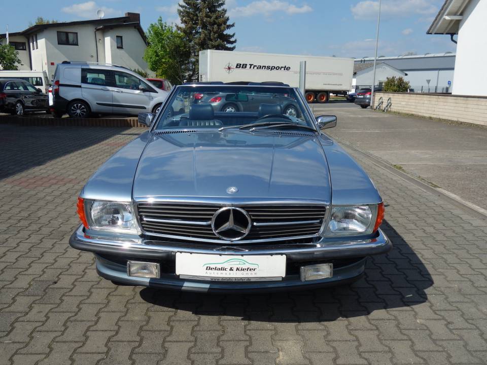 Image 2/35 of Mercedes-Benz 560 SL (1987)