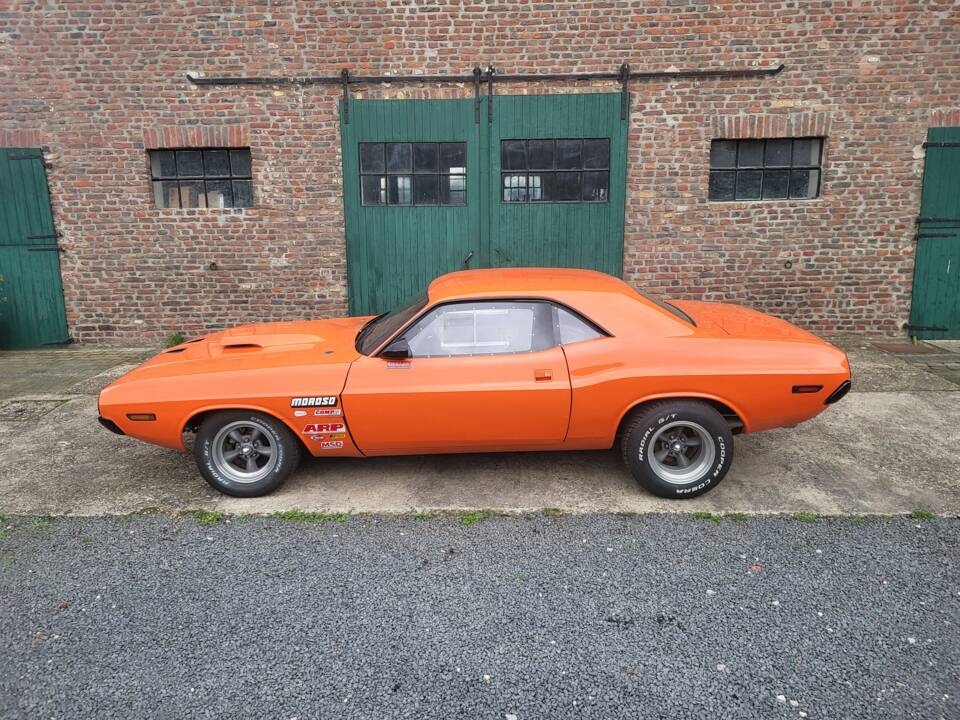 Image 8/46 de Dodge Challenger R&#x2F;T 440 Six-Pack (1970)