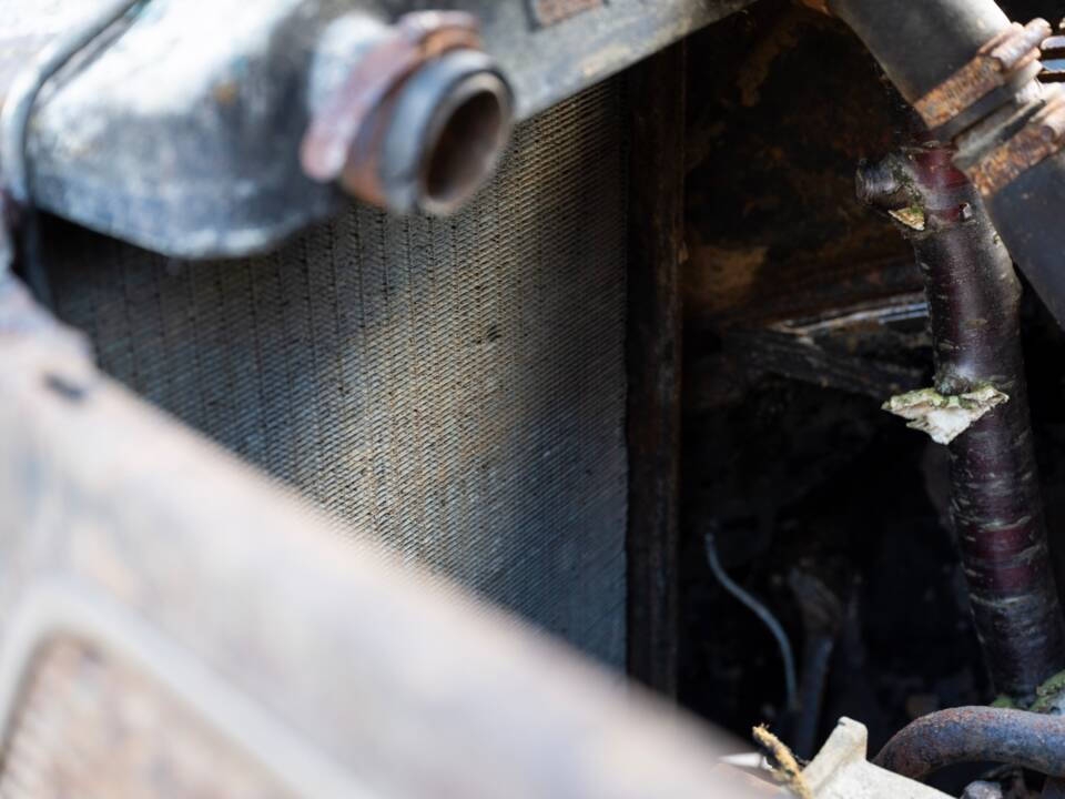 Image 124/134 of Ford V8 (1937)