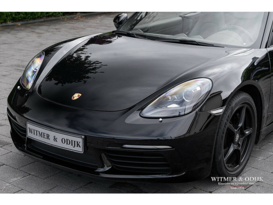 Image 21/30 of Porsche 718 Boxster (2016)
