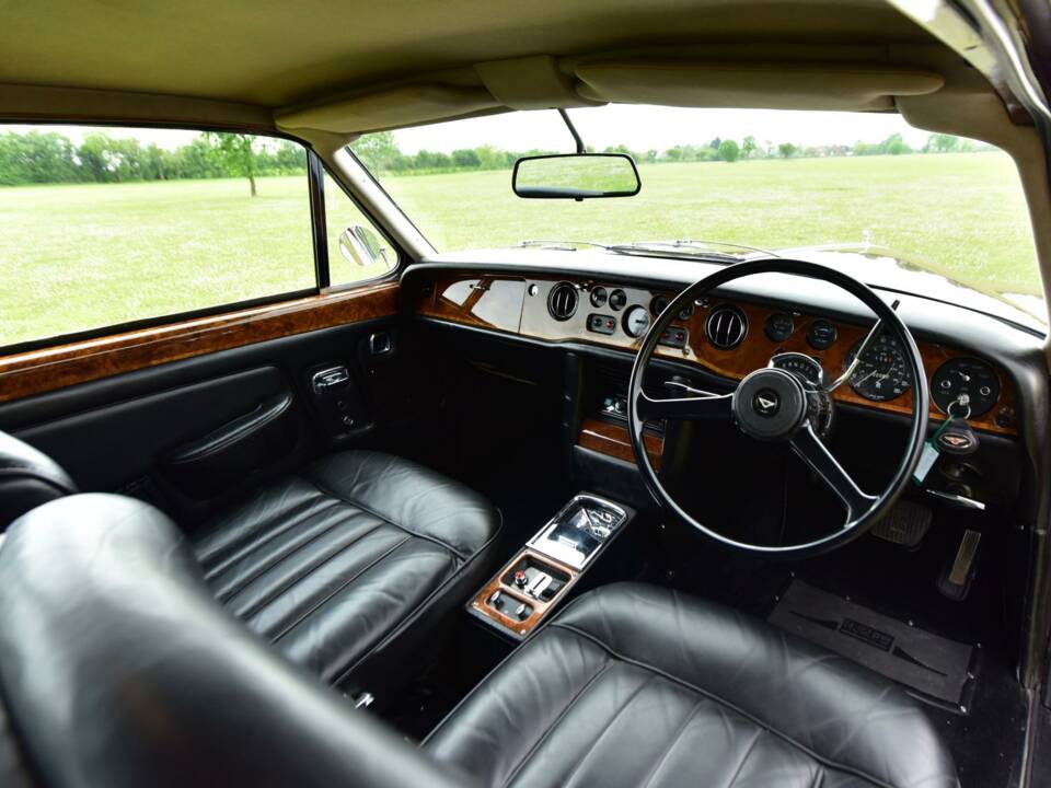 Bild 21/50 von Bentley T 1 (1970)