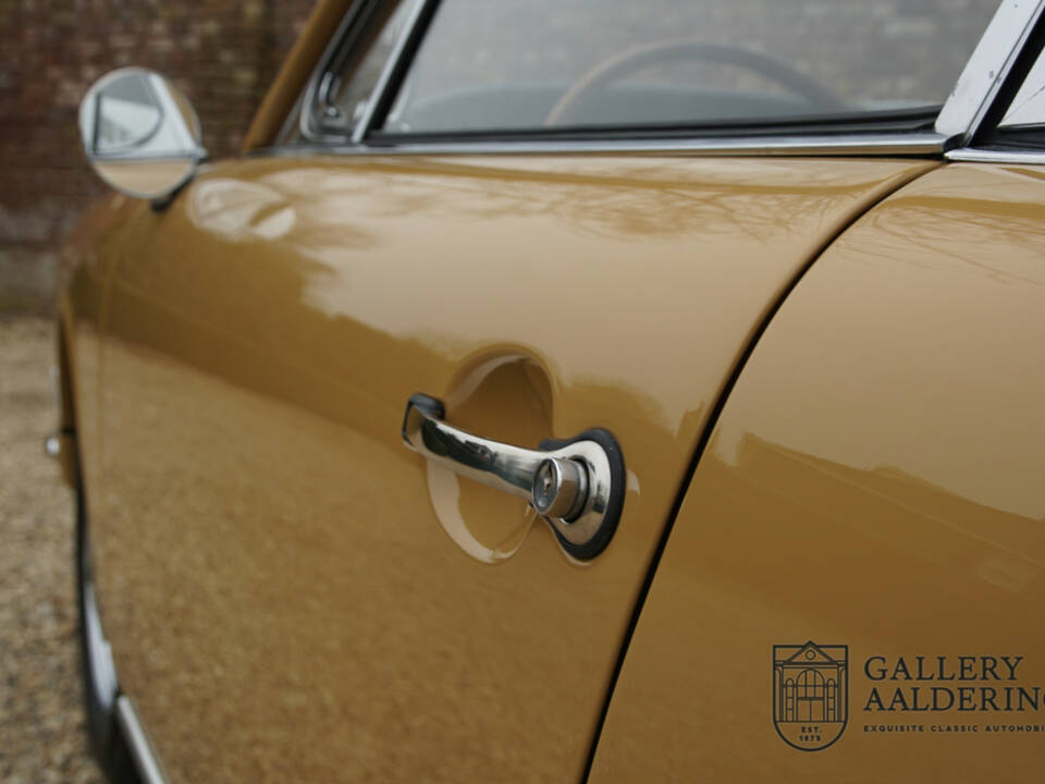Image 36/50 of Porsche 911 2.0 (1965)