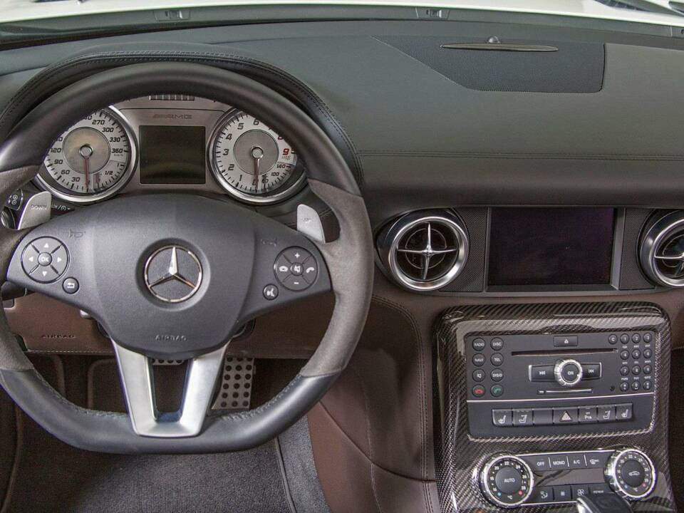 Bild 16/22 von Mercedes-Benz SLS AMG Roadster (2012)