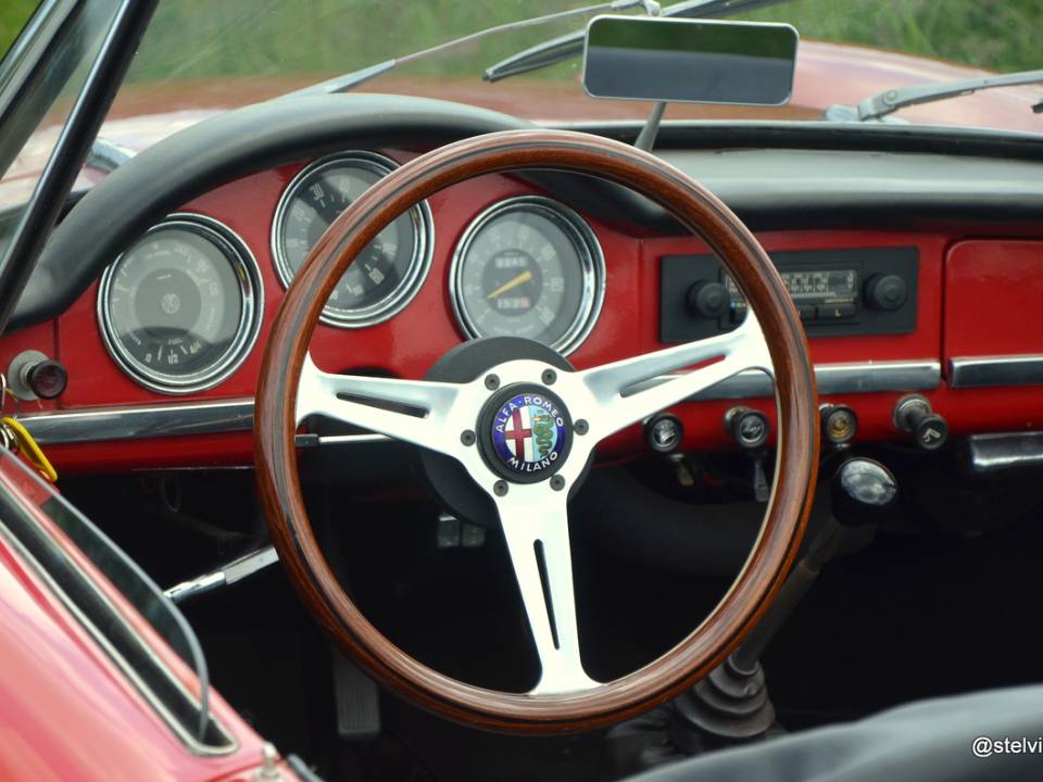 Imagen 13/21 de Alfa Romeo Giulia 1600 Spider (1964)