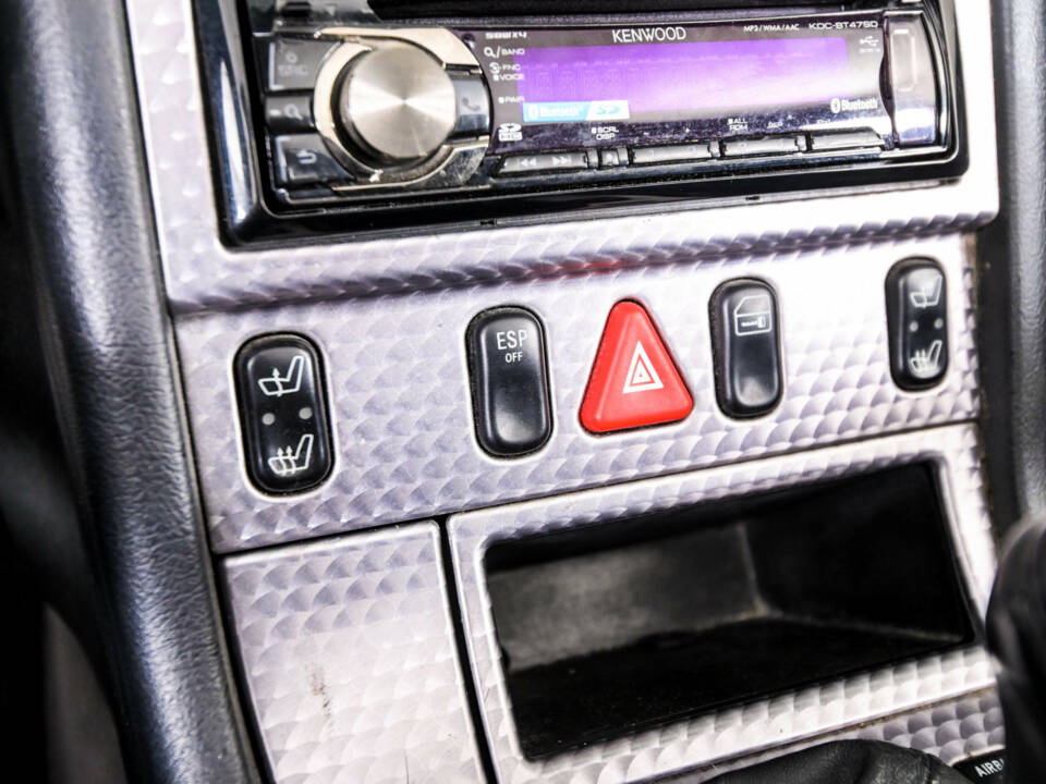 Image 38/50 of Mercedes-Benz SLK 200 Kompressor (2001)
