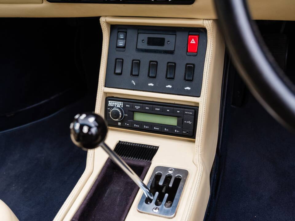 Imagen 41/58 de Ferrari Mondial T (1990)