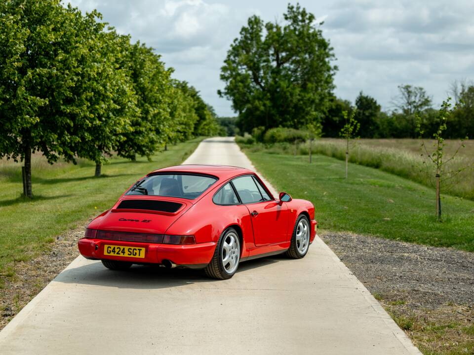 Image 22/45 de Porsche 911 Carrera RS (1990)