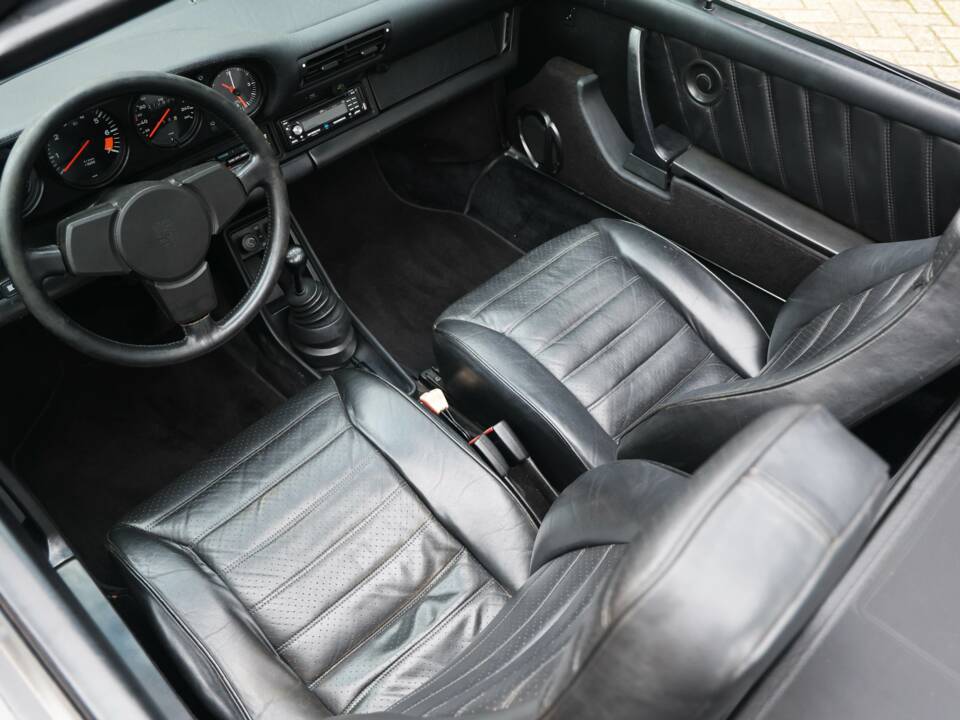 Afbeelding 42/44 van Porsche 911 SC 3.0 (1983)