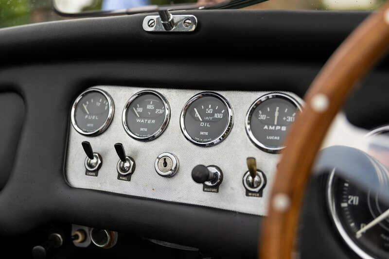 Bild 38/50 von Daimler SP 250 (1960)