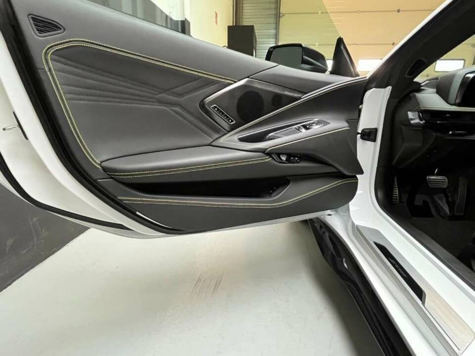 Image 13/50 of Chevrolet Corvette Z06 (2024)