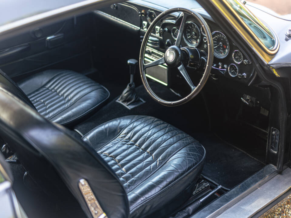 Bild 4/50 von Aston Martin DB 6 Vantage (1970)
