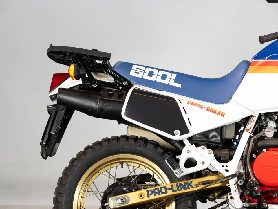 Image 29/50 of Honda DUMMY (1986)