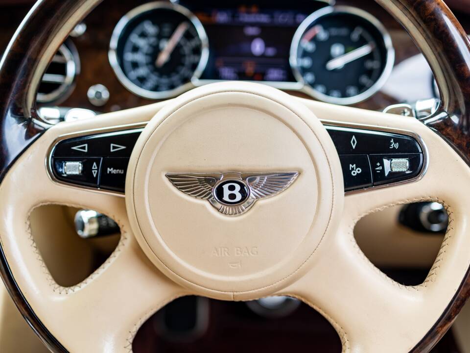 Bild 24/50 von Bentley Mulsanne (2011)