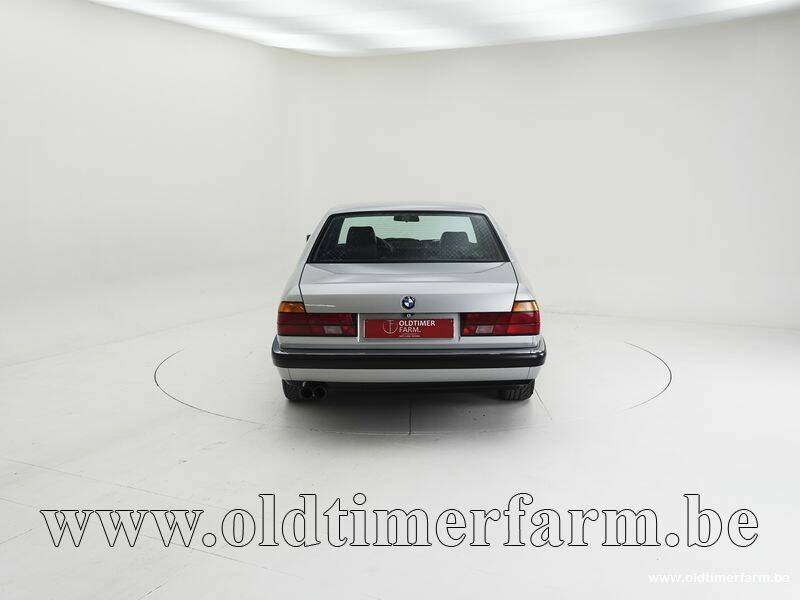 Image 7/15 of BMW 730i (1989)