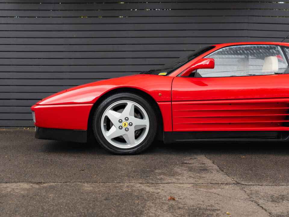 Image 7/62 de Ferrari 348 TB (1990)