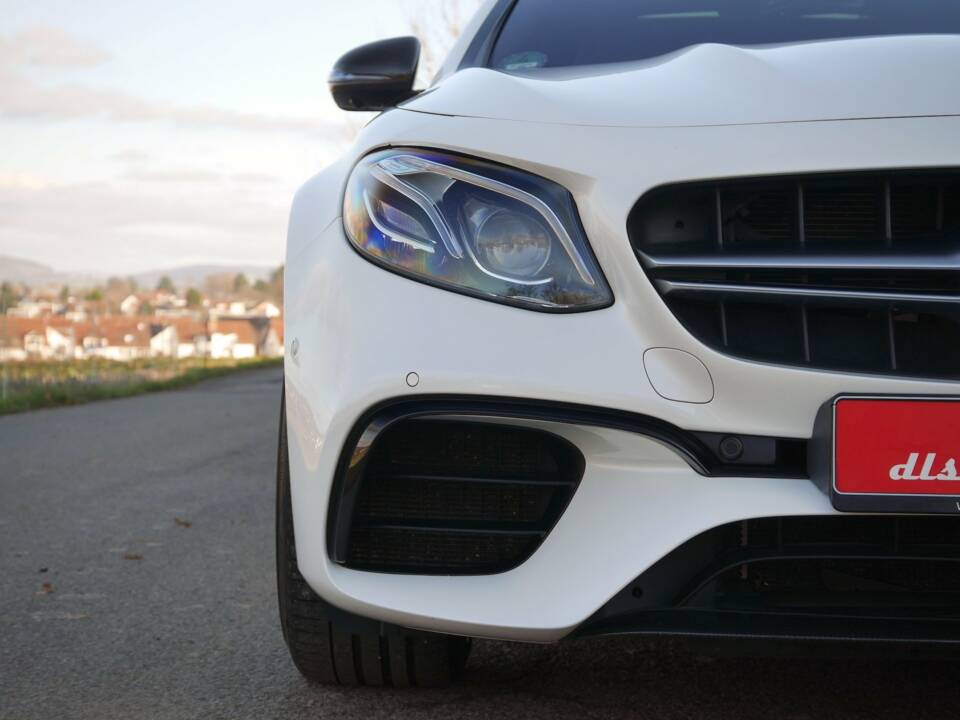 Image 32/33 of Mercedes-Benz AMG E 63 S 4MATIC+ (2019)