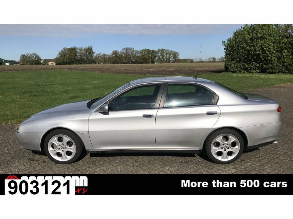 Immagine 1/10 di Alfa Romeo 166 2.5i V6 24V (2002)